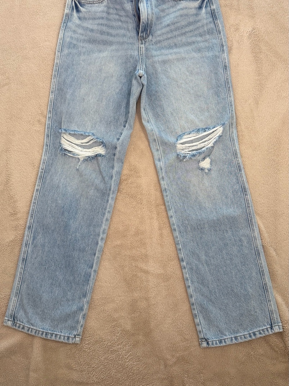 Judy Blue Pale Blue 90s Straight Leg Distressed Jeans